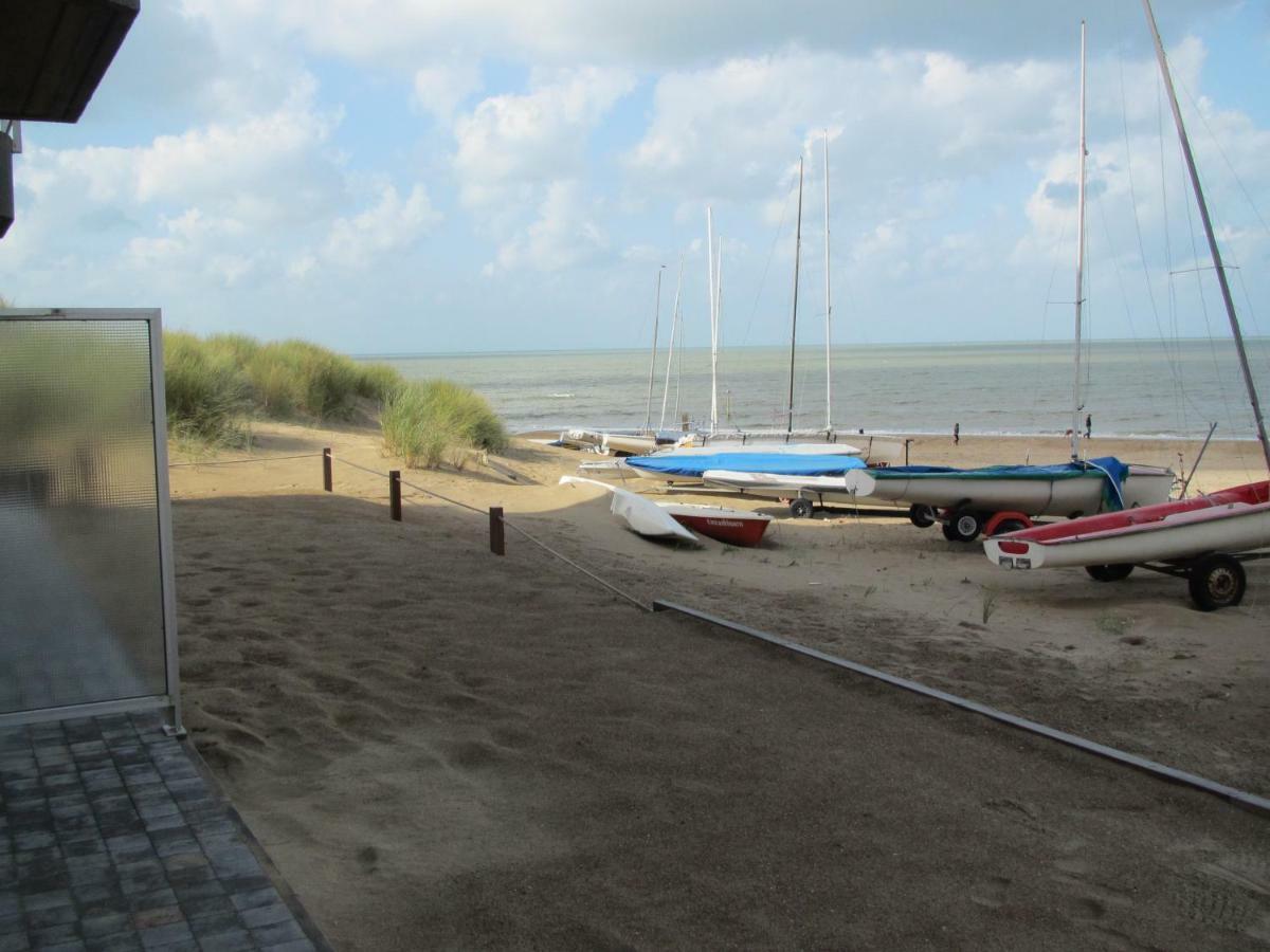 Malibu Beach Koksijde Buitenkant foto